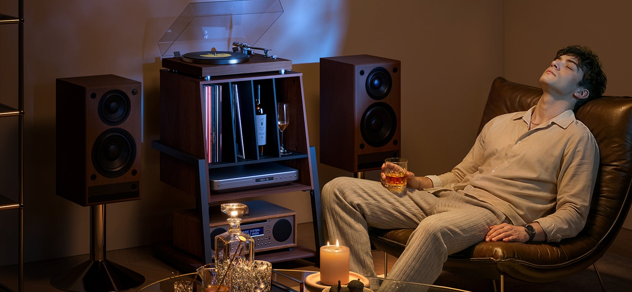 Schallplattenständer FITUEYES RS05